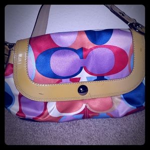 Coach shoulder bag (make up bag is free)